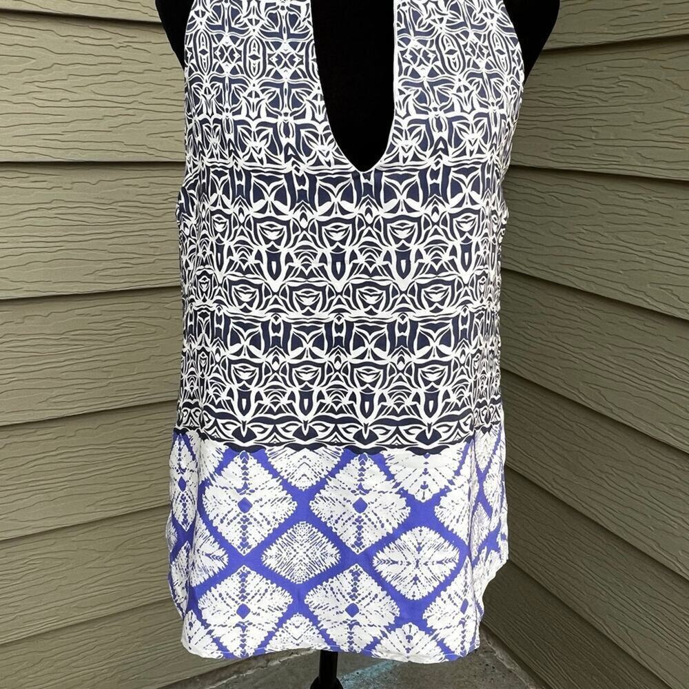 LIV Sleeveless Lined Blue White top, Armpit to armpit 18 inches.  Women's size S